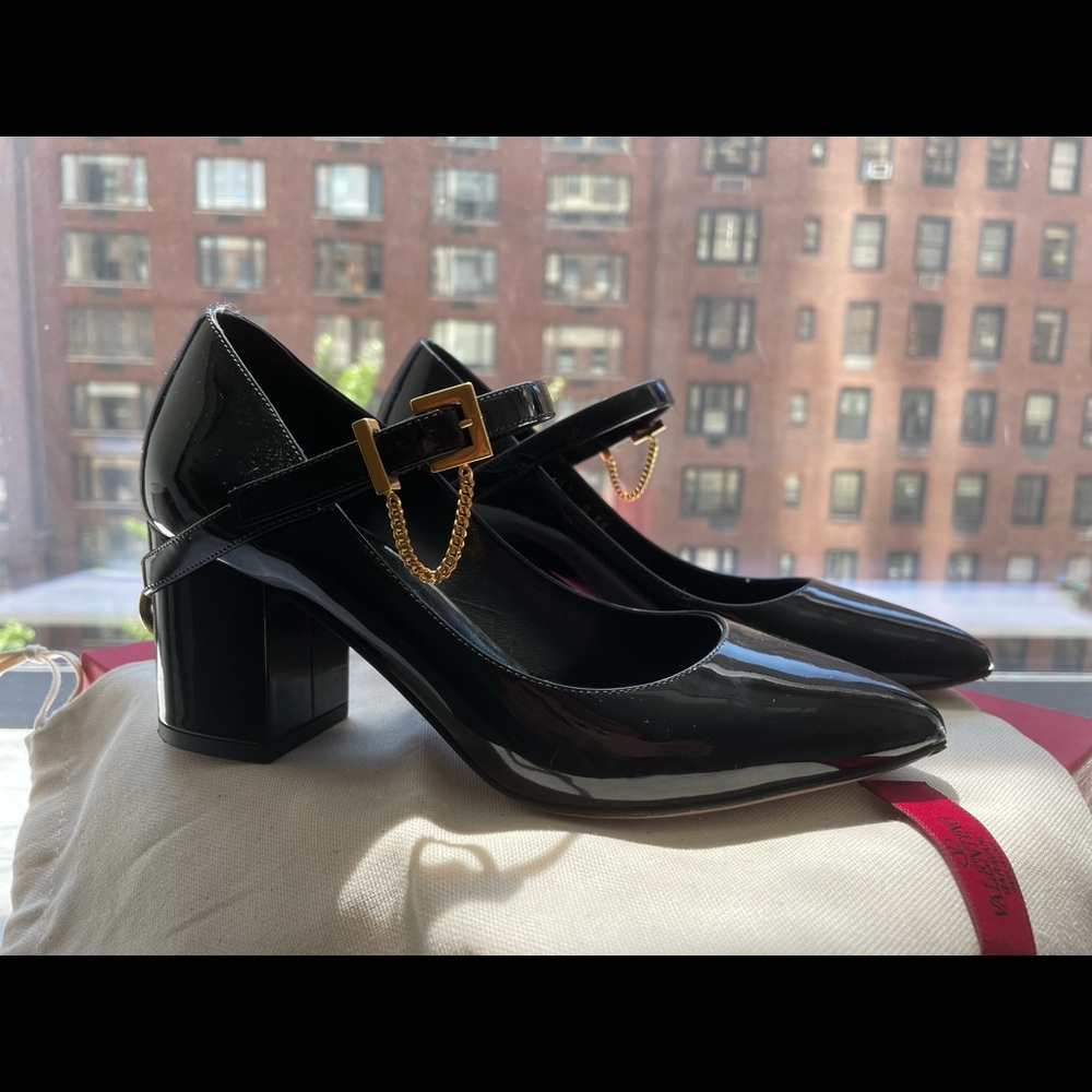 Beautiful, comfortable, Valentino Mary Janes.
